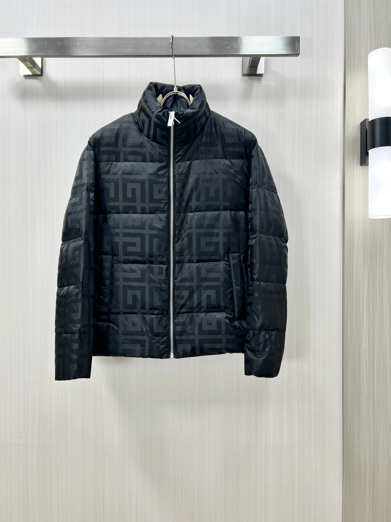 Sporty Givenchy Down Jackets 124213