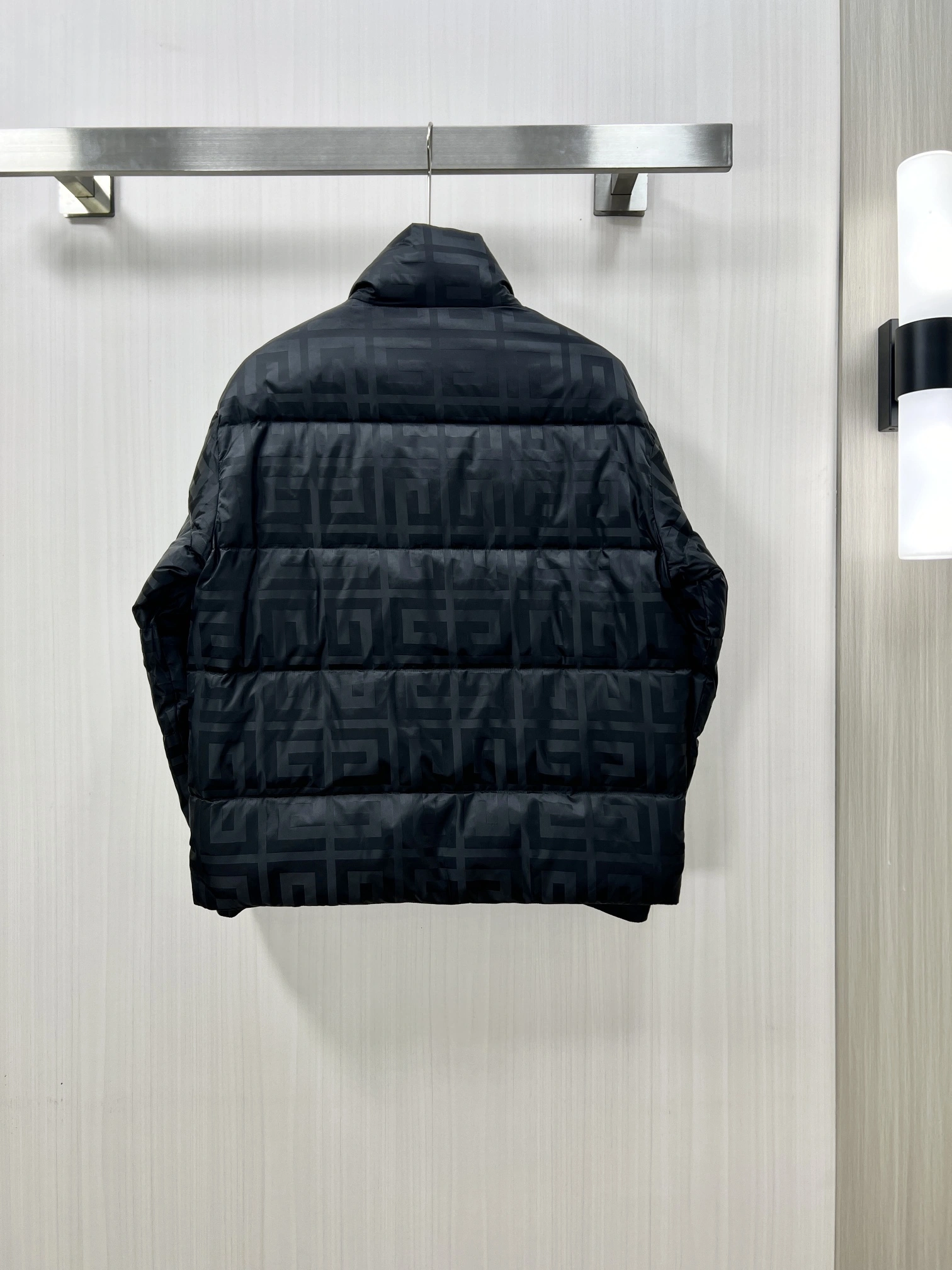 Sporty Givenchy Down Jackets 124213
