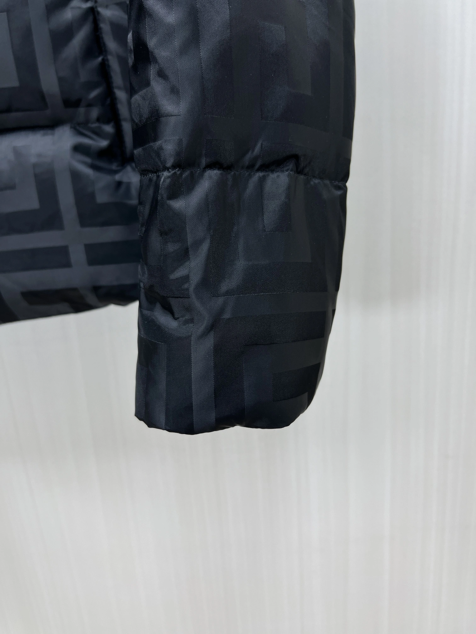 Sporty Givenchy Down Jackets 124213