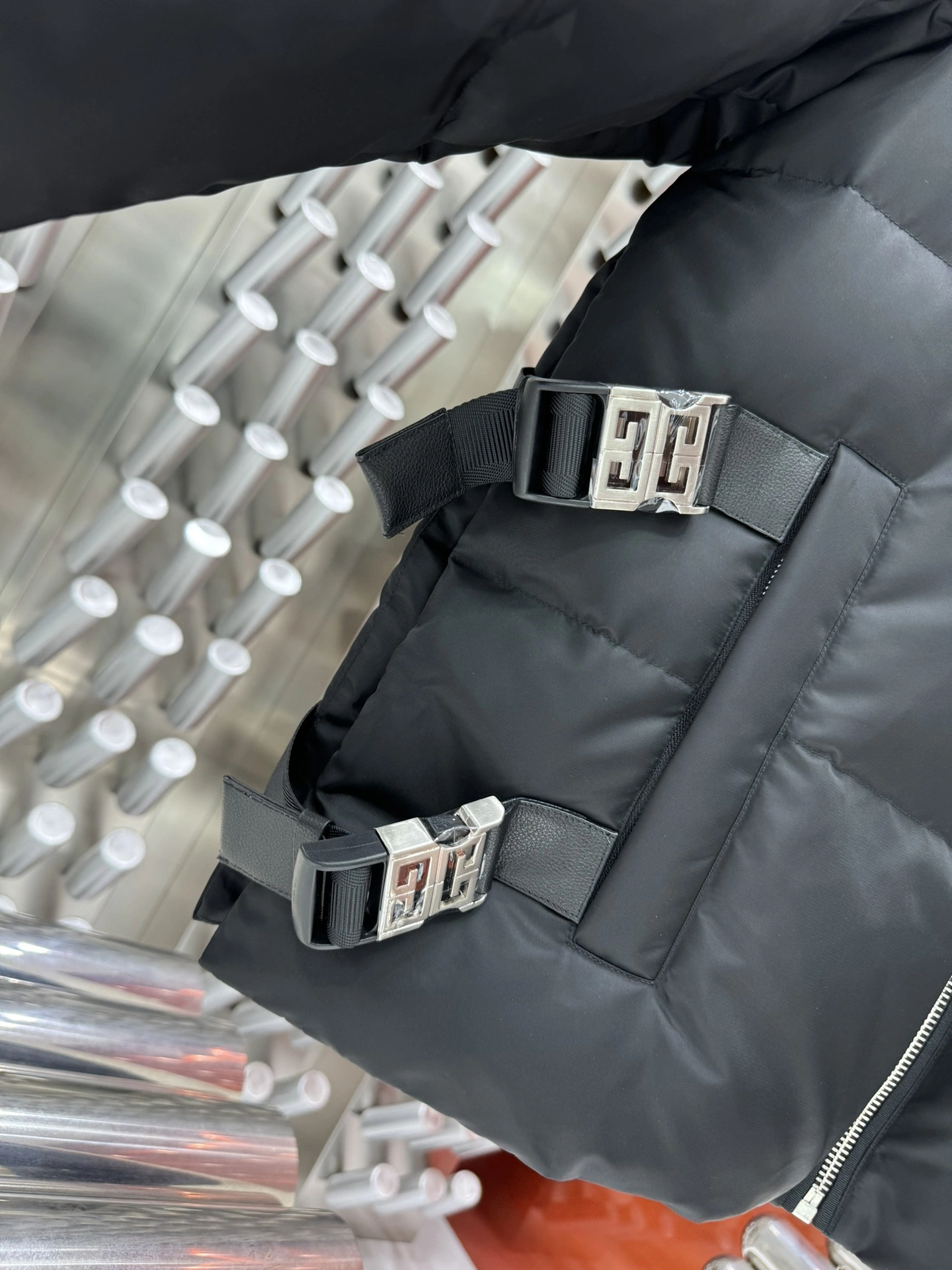 Givenchy Down Jackets Original 124217