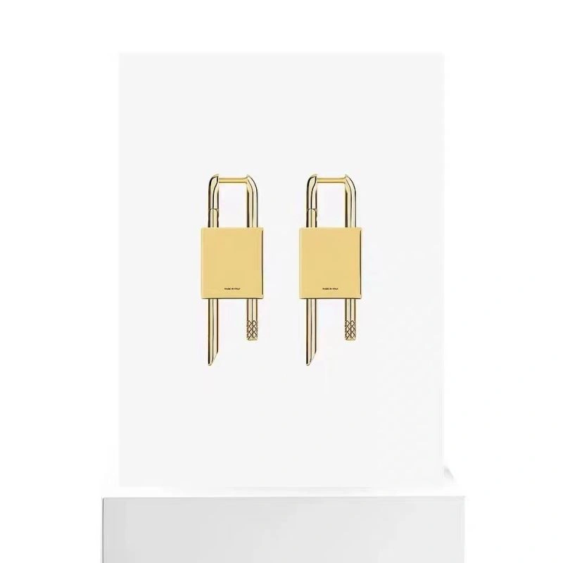 Givenchy Earrings Cozy 207455