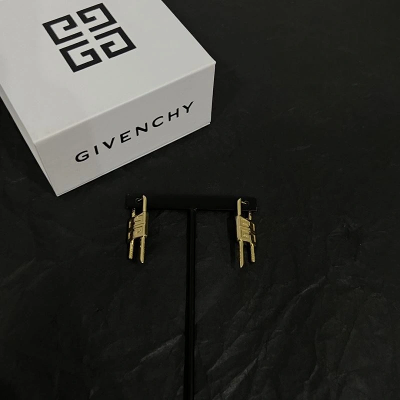 Givenchy Earrings Cozy 207455