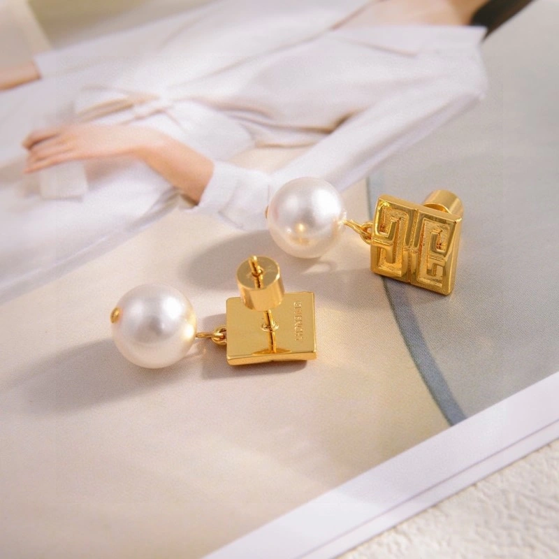 Givenchy Earrings HighQuality 208760