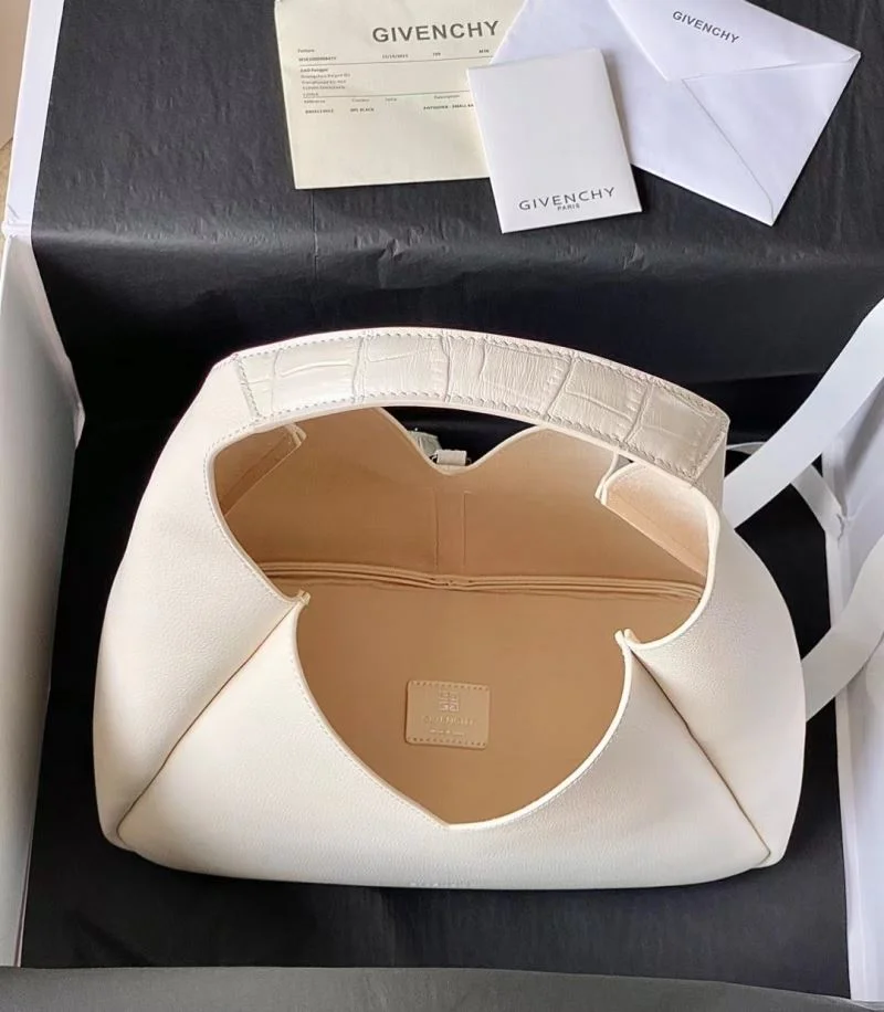Givenchy Hobo Bags Elegant 44568