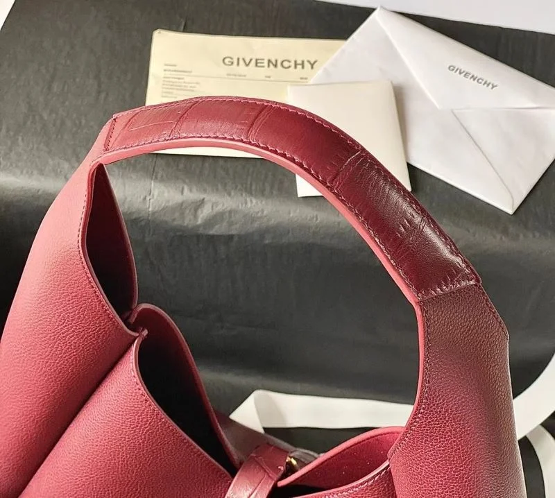 HighPerformance Givenchy Hobo Bags 44629
