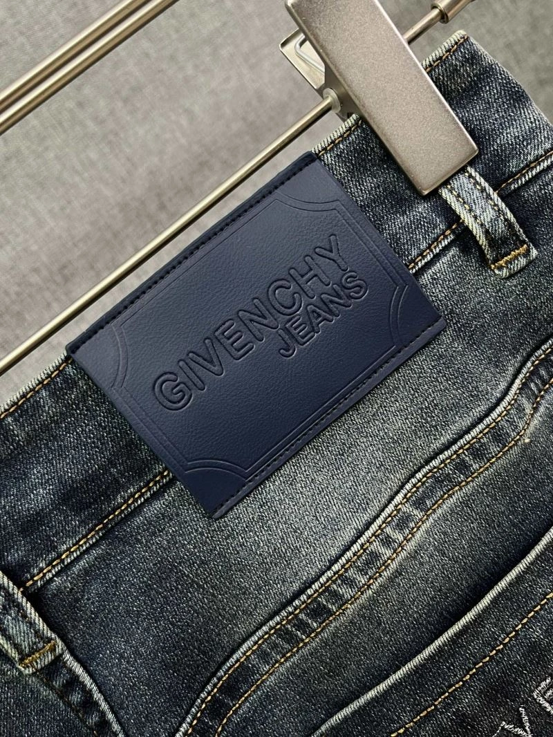 ComfortFit Givenchy Jeans 124106