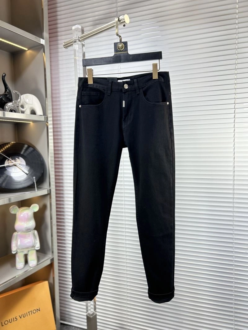 Seasonal Givenchy Jeans 123936