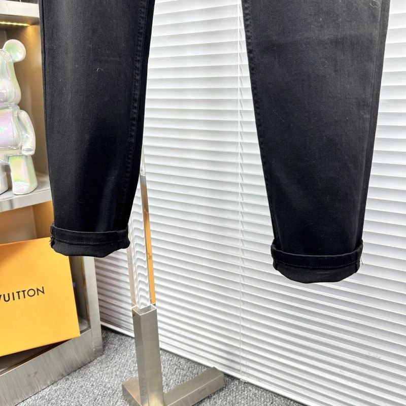 Seasonal Givenchy Jeans 123936