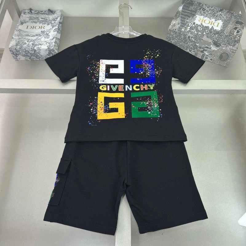 Seasonal Givenchy Kids 123557