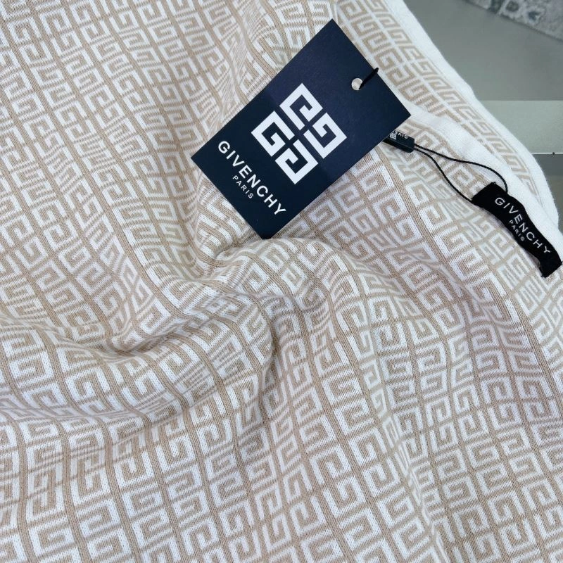 Givenchy Kids Bright 123575