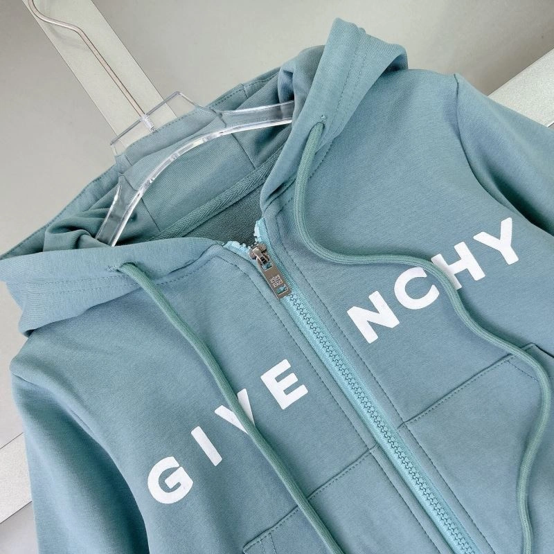 WrinkleFree Givenchy Kids 123573
