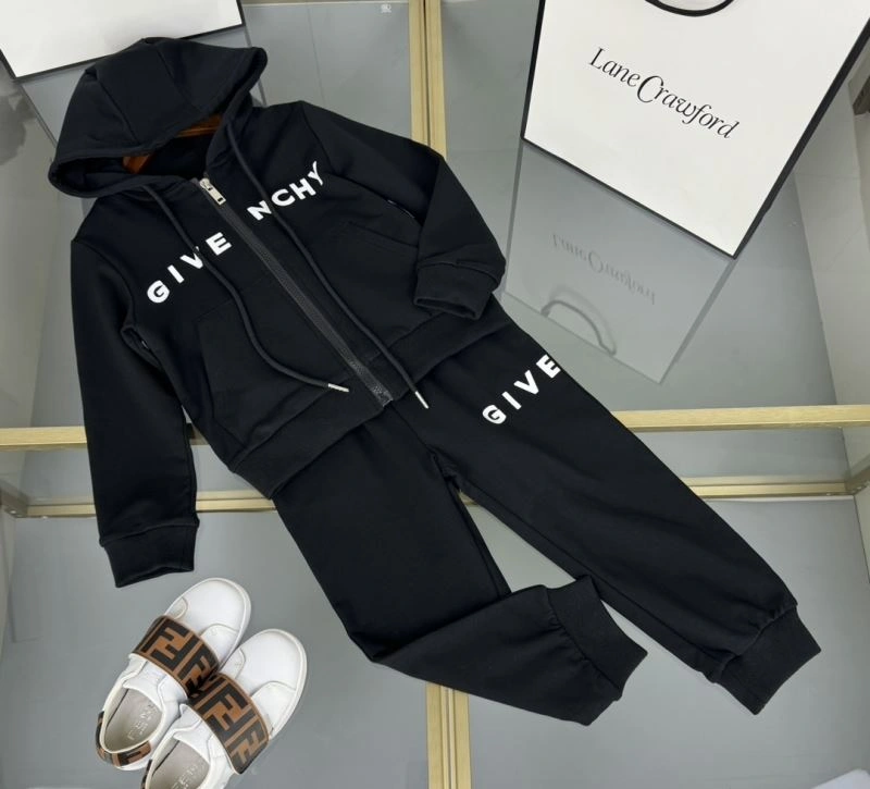 Contemporary Givenchy Kids 123559