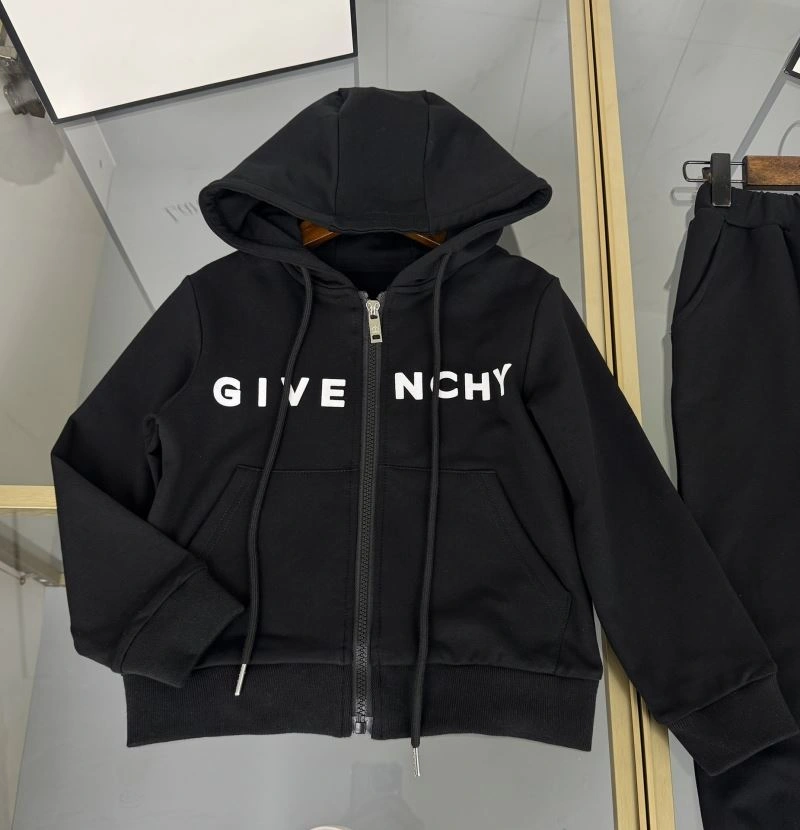 Contemporary Givenchy Kids 123559