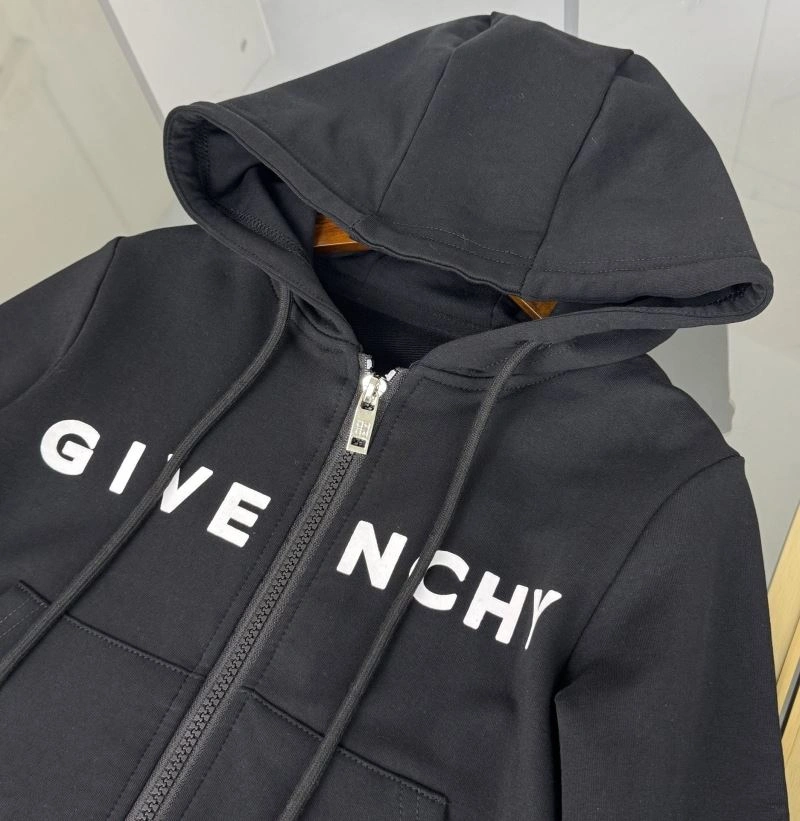 Contemporary Givenchy Kids 123559