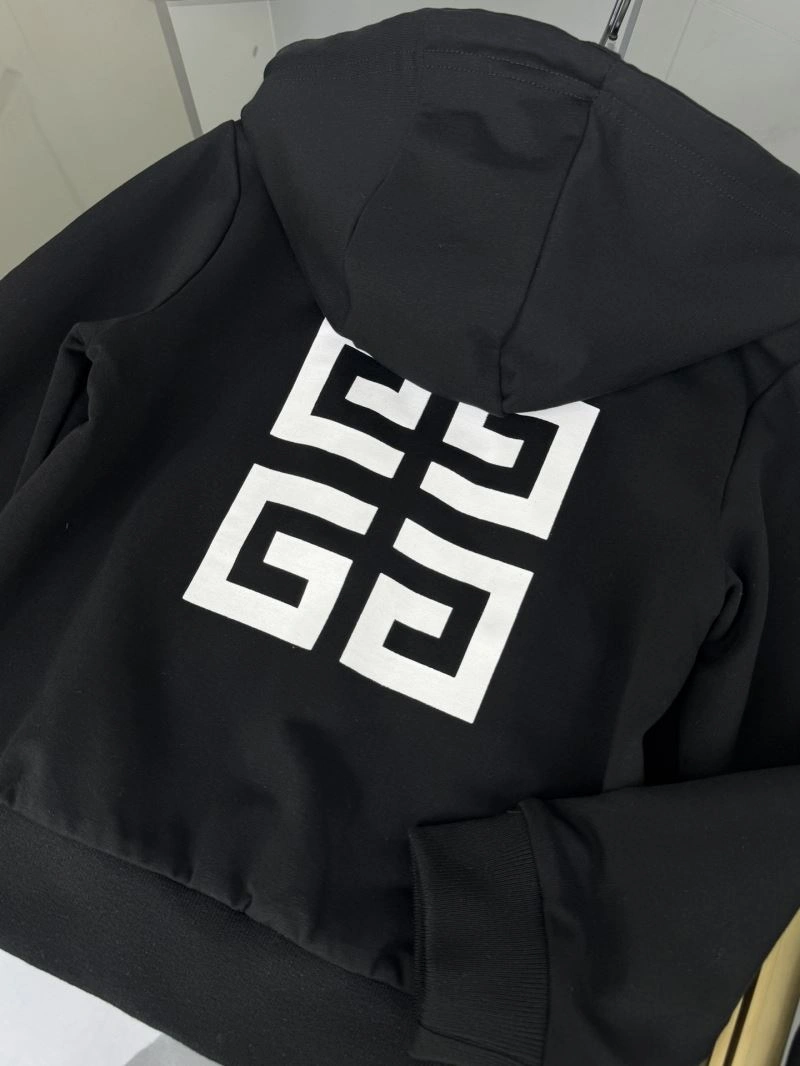 Contemporary Givenchy Kids 123559