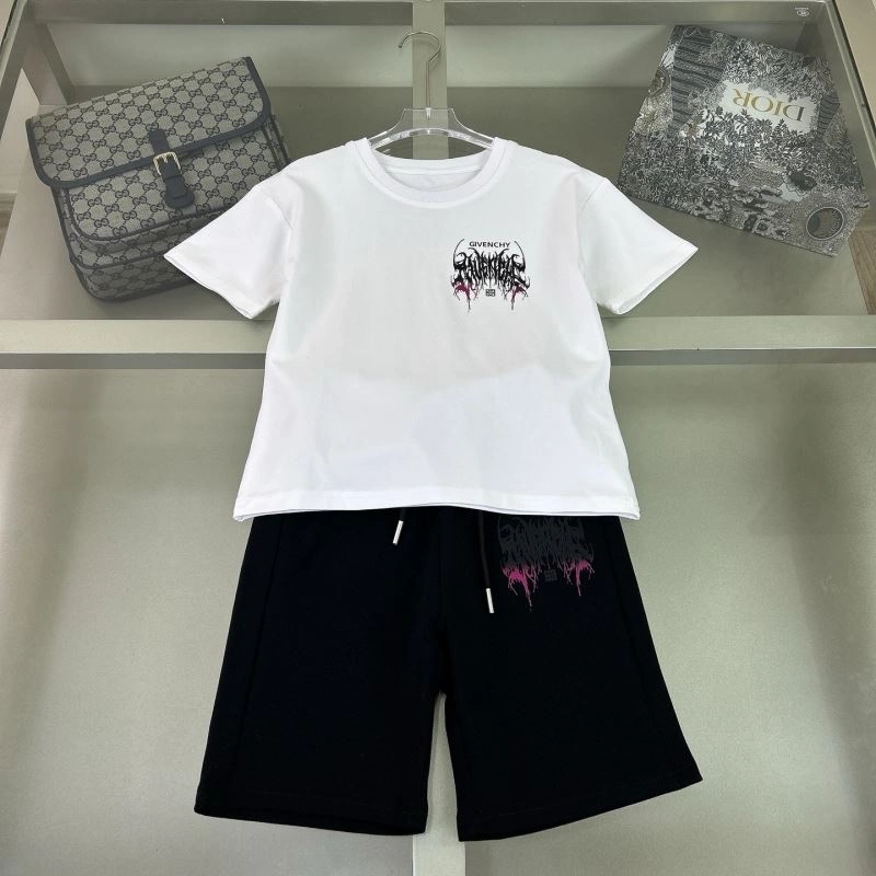 Fashionable Givenchy Kids 123577