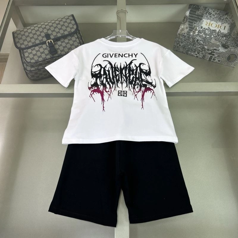 Fashionable Givenchy Kids 123577