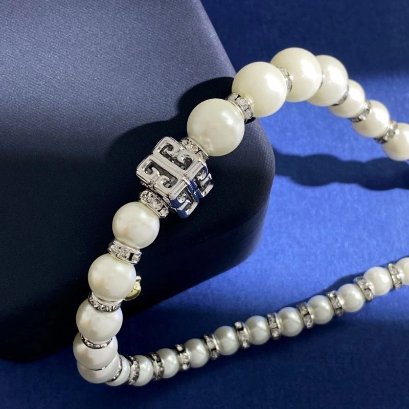Practical Givenchy Necklaces 212623