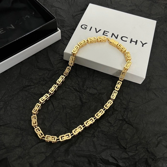 Compact Givenchy Necklaces 212182