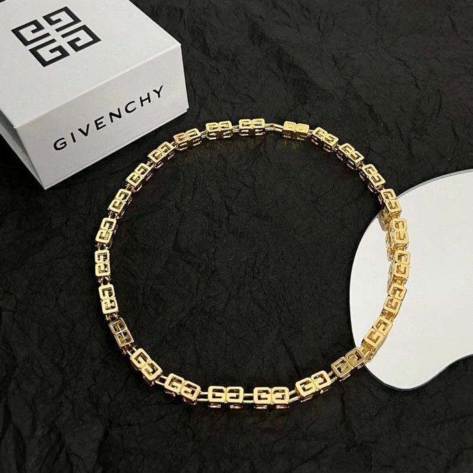 Compact Givenchy Necklaces 212182