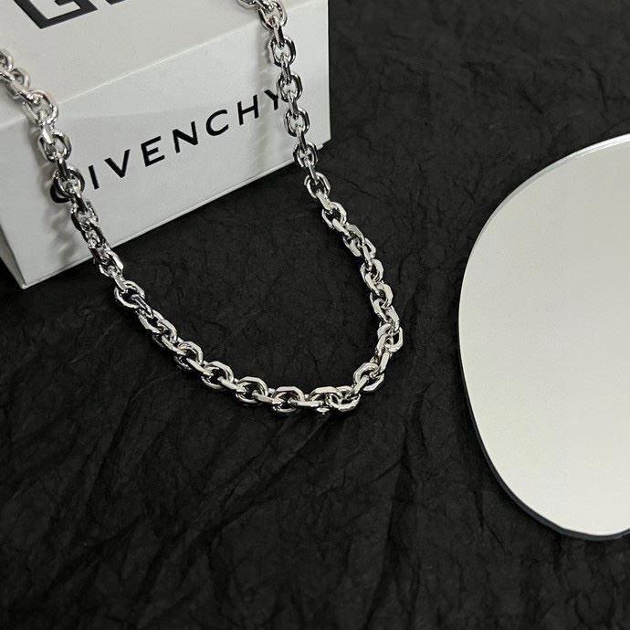 Effortless Givenchy Necklaces 209867