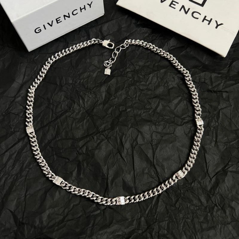 Givenchy Necklaces Trendy 208754
