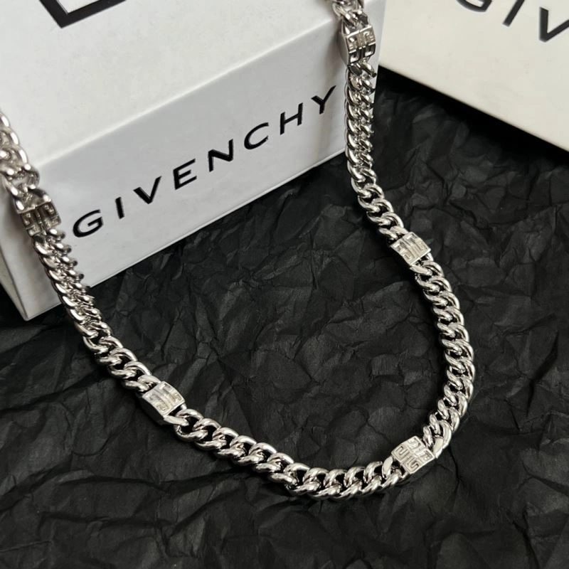Givenchy Necklaces Trendy 208754
