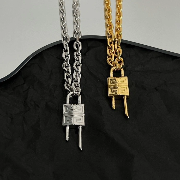 Givenchy Necklaces Neat 208023