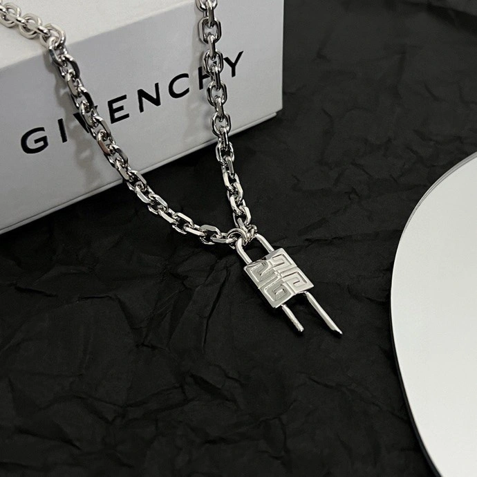 Givenchy Necklaces Neat 208023