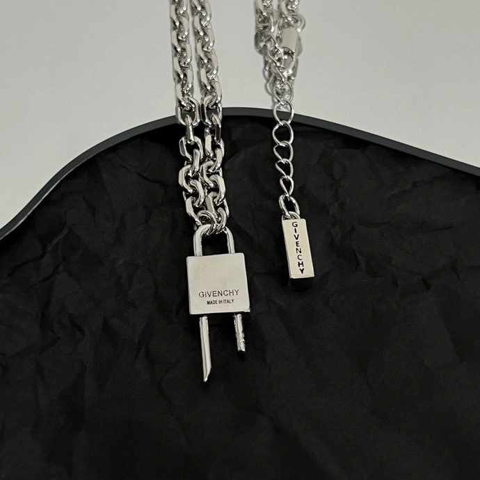 Givenchy Necklaces Neat 208023
