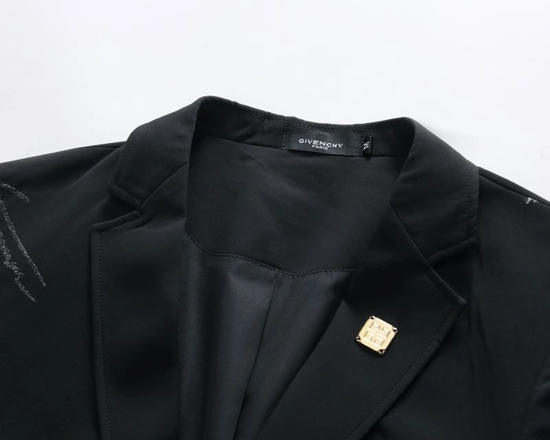 Minimalist Givenchy Outwear 123515
