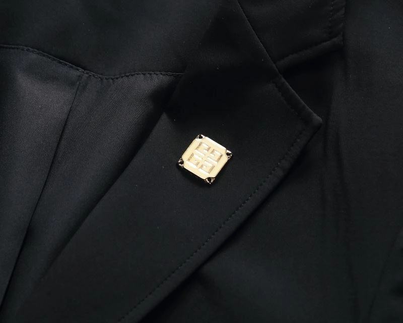 Minimalist Givenchy Outwear 123515