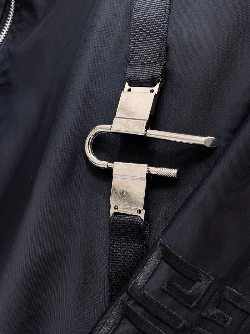Sporty Givenchy Outwear 124076