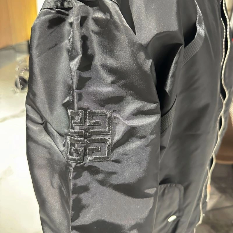 MultiPurpose Givenchy Outwear 123735