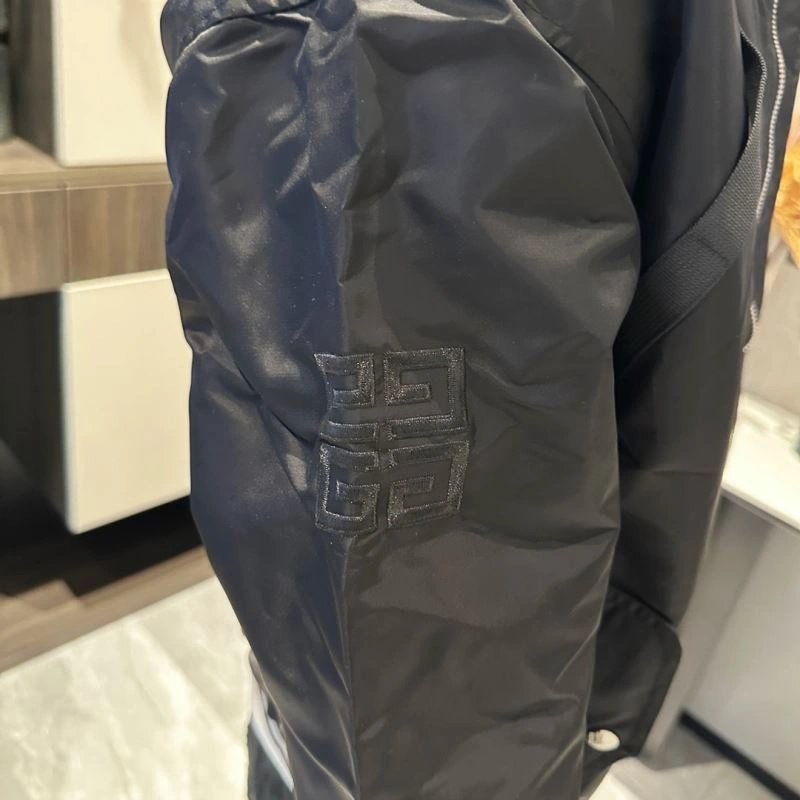 Givenchy Outwear ZeroBulk 123643