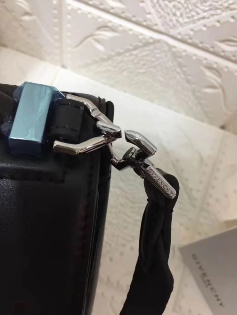 Givenchy Pandora Bags Breathable 44762