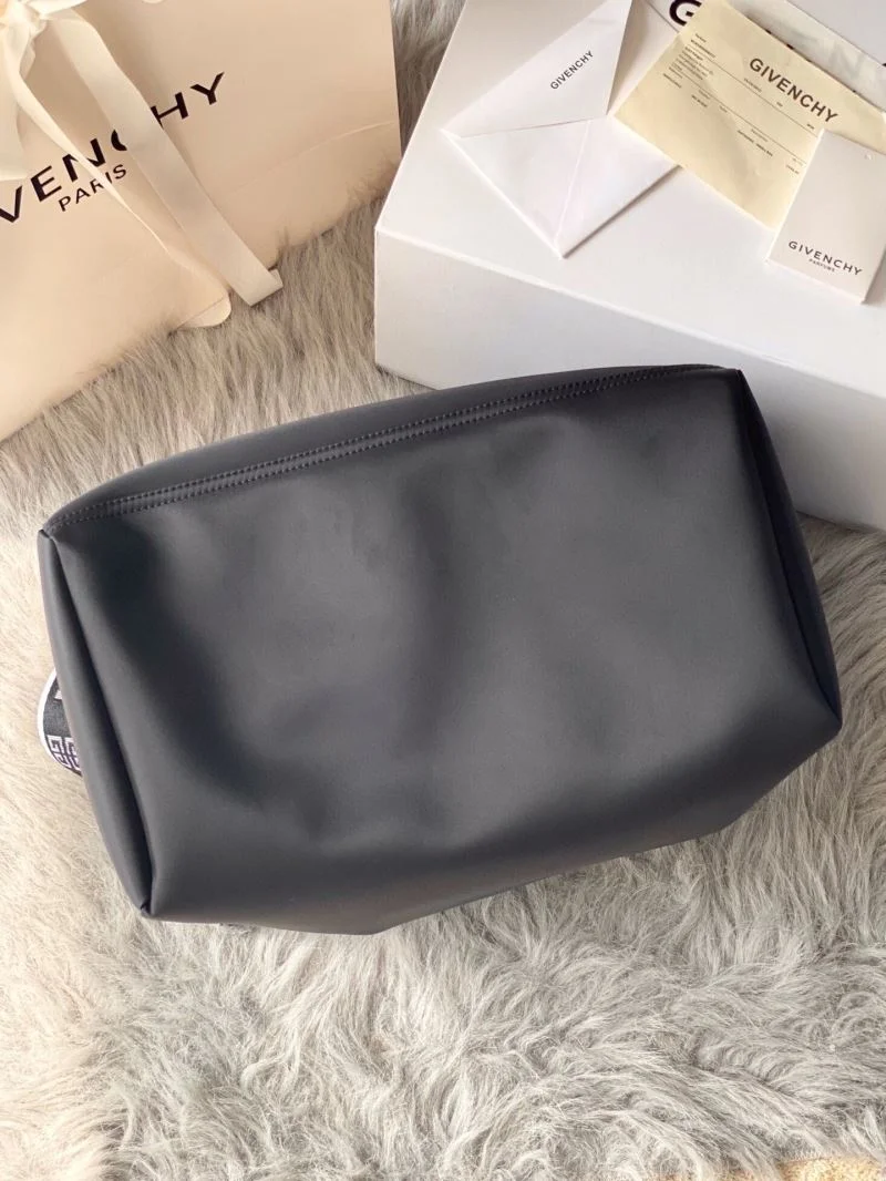 Effortless Givenchy Pandora Bags 44570