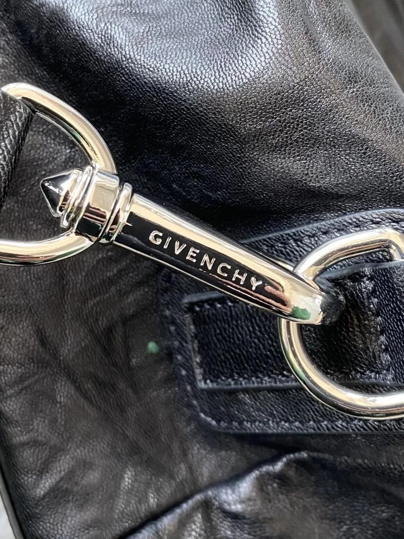 Givenchy Pandora Bags ModernLook 44554
