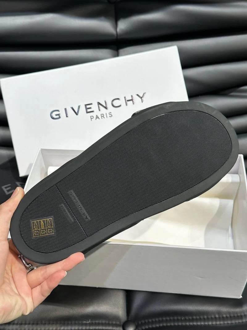 Givenchy Sandals Compact 4678