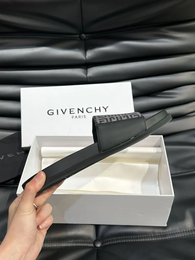 Givenchy Sandals Youthful 4649
