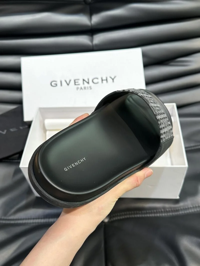 Givenchy Sandals Youthful 4649