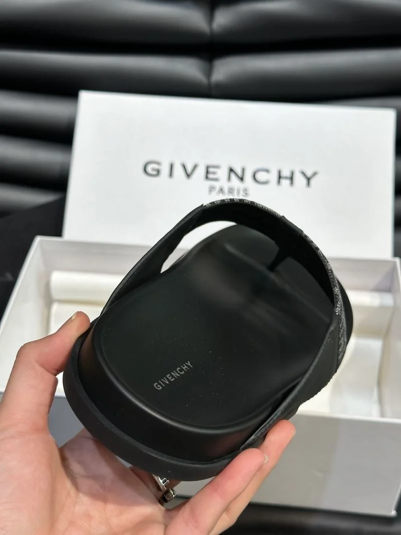 Givenchy Sandals Packable 4680