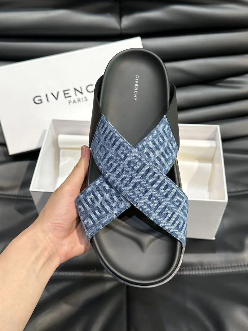 Vibrant Givenchy Sandals 4644