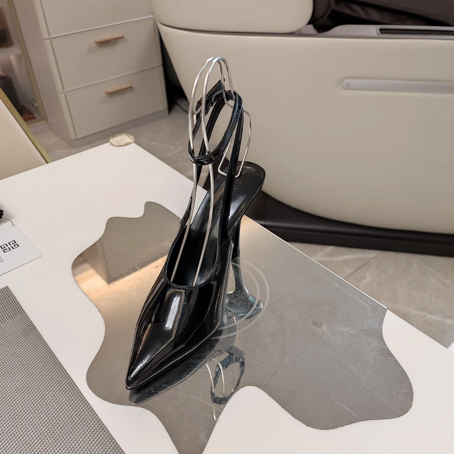 Givenchy Sandals TravelReady 8095
