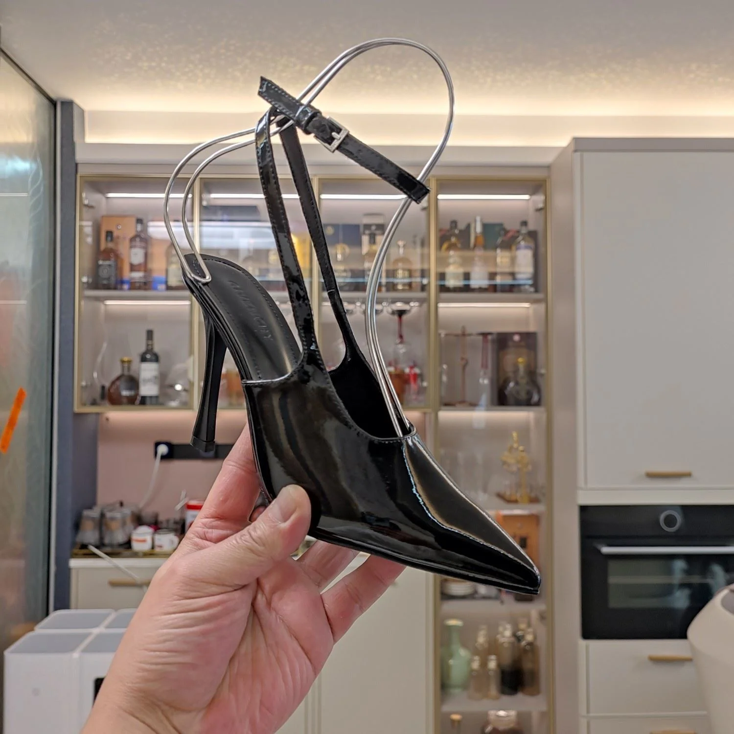 Givenchy Sandals TravelReady 8095