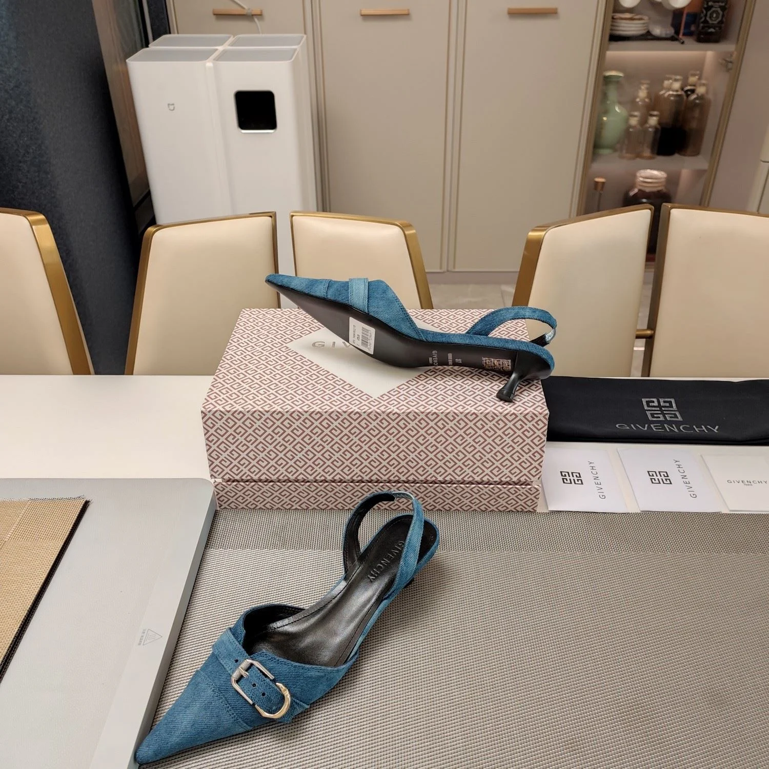 Givenchy Sandals SmartChoice 8092