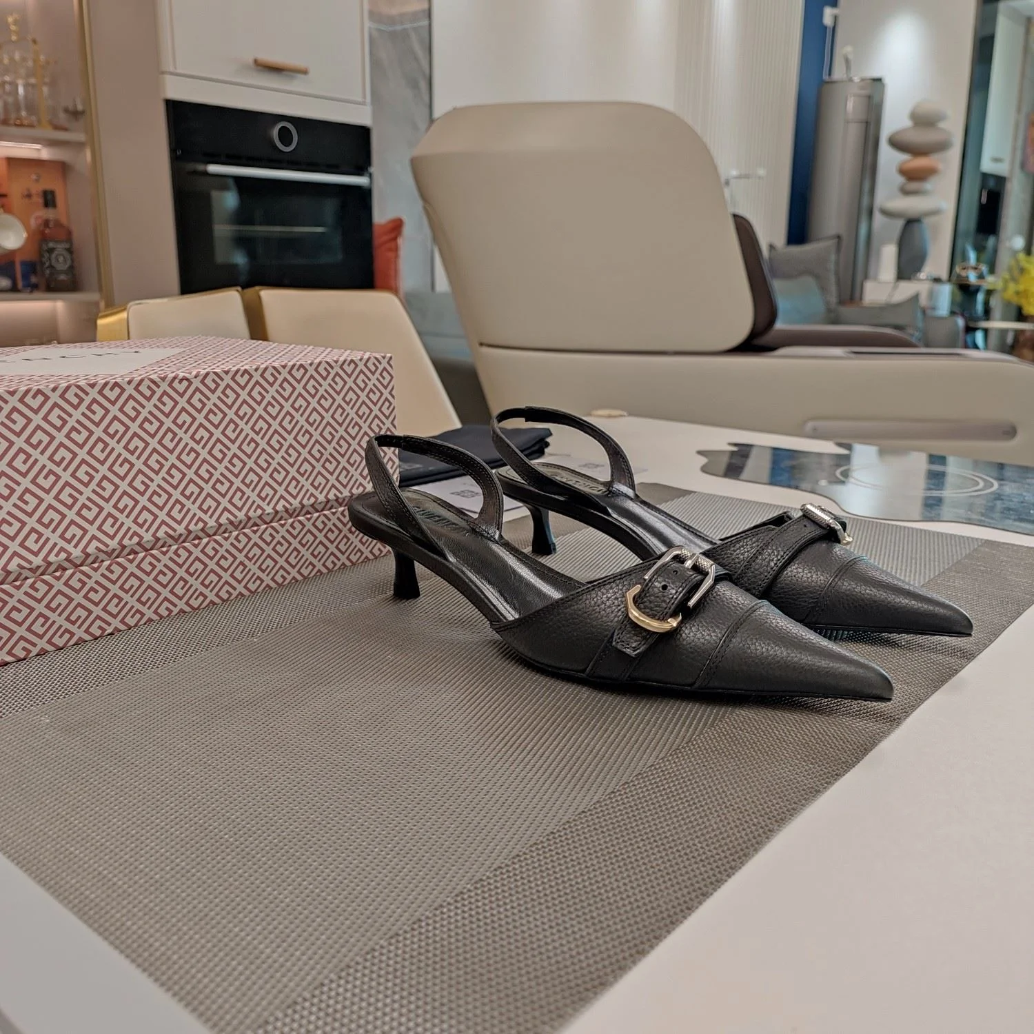 Givenchy Sandals Sporty 8078