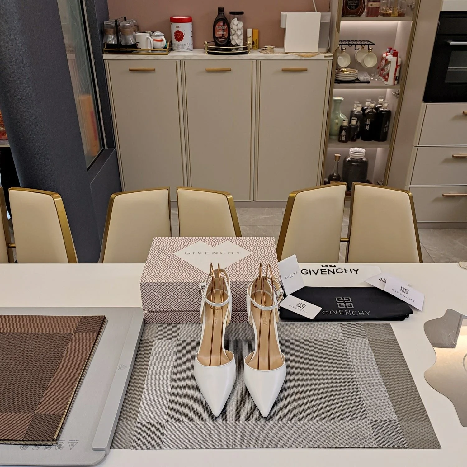 Givenchy Sandals Classic 8086