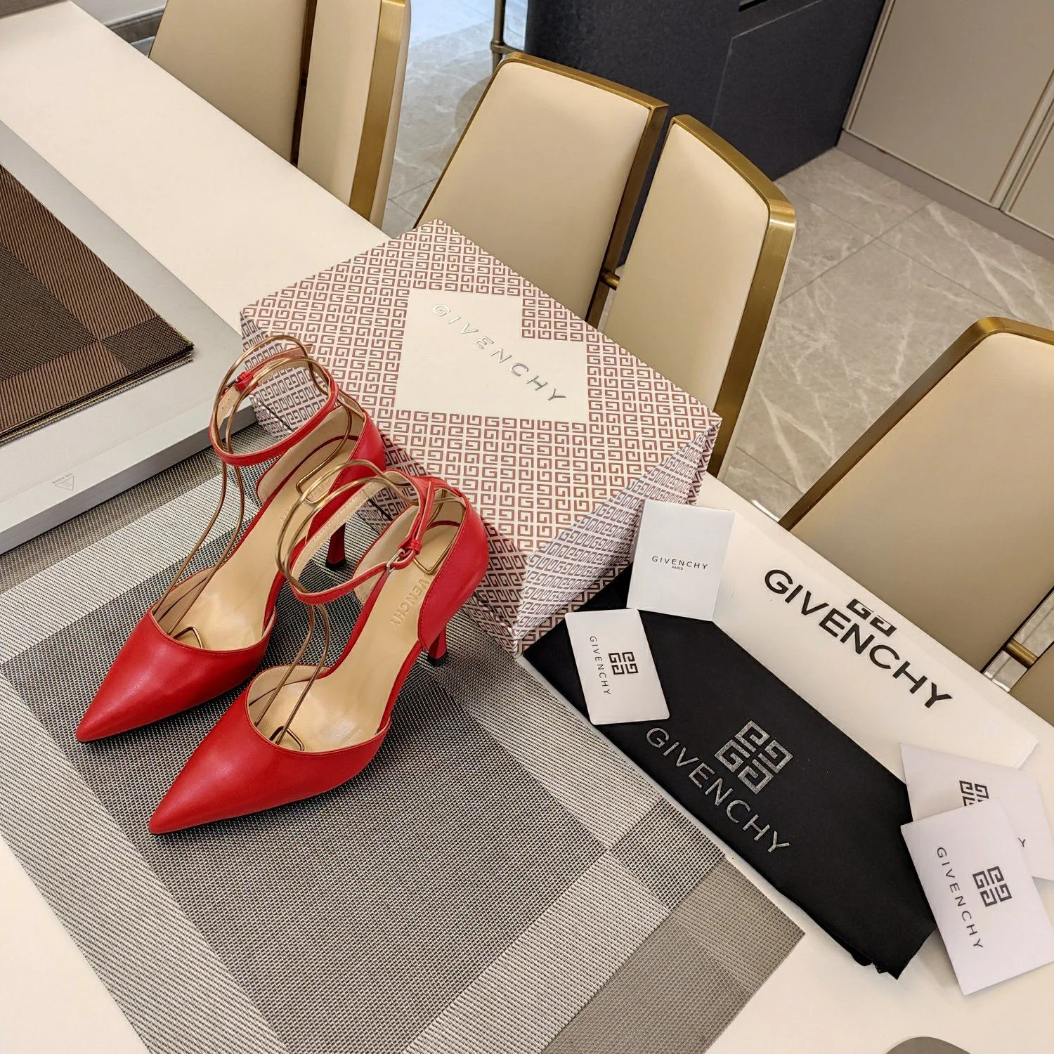 WellDesigned Givenchy Sandals 8080
