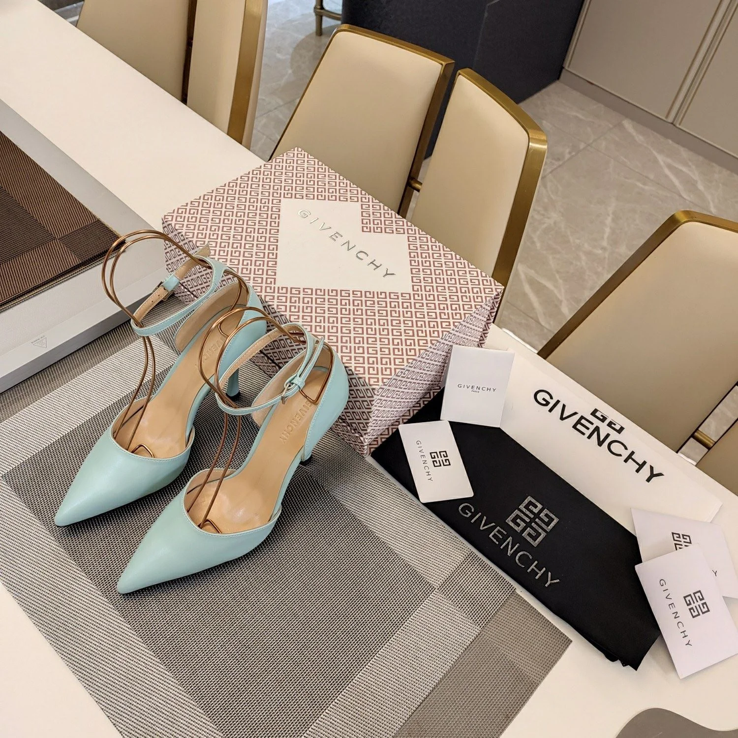 Givenchy Sandals Comfortable 8082